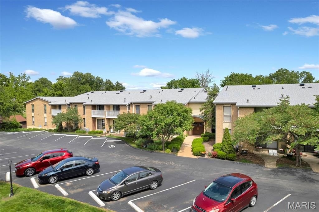 Condo 1BR 1BA - 444 N Clay Avenue, Kirkwood, MO