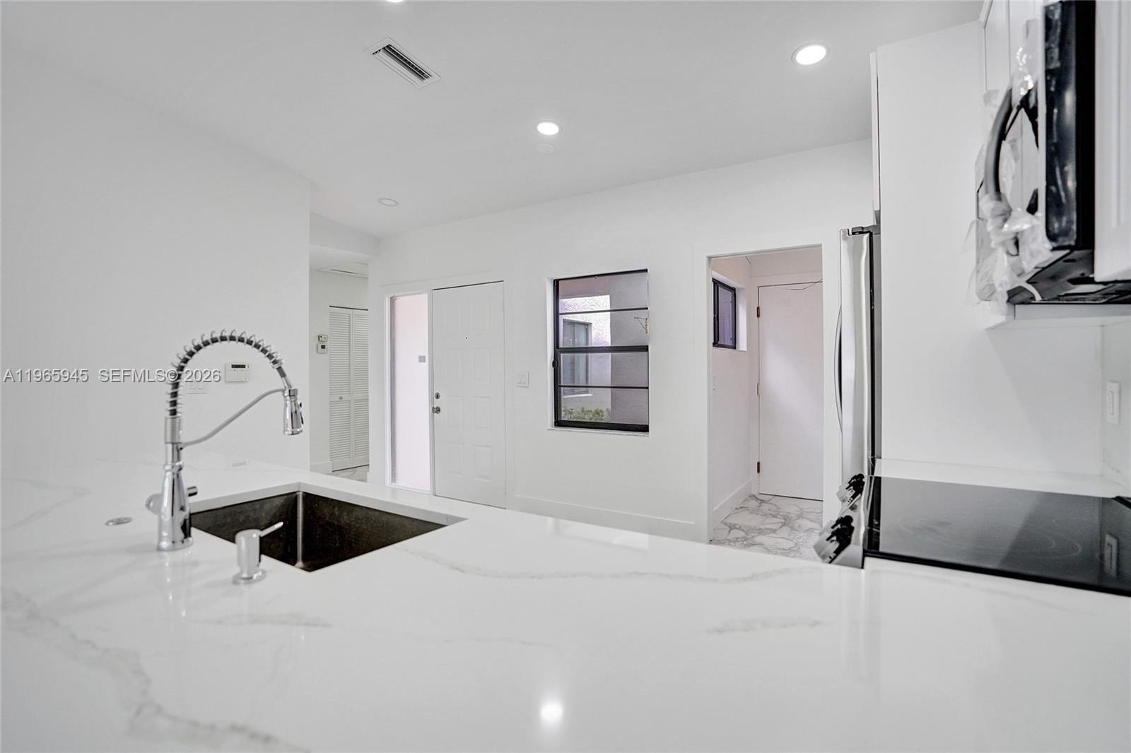 Condo 2BR 2BA - 6128 Kings Gate Cir, Delray Beach, FL