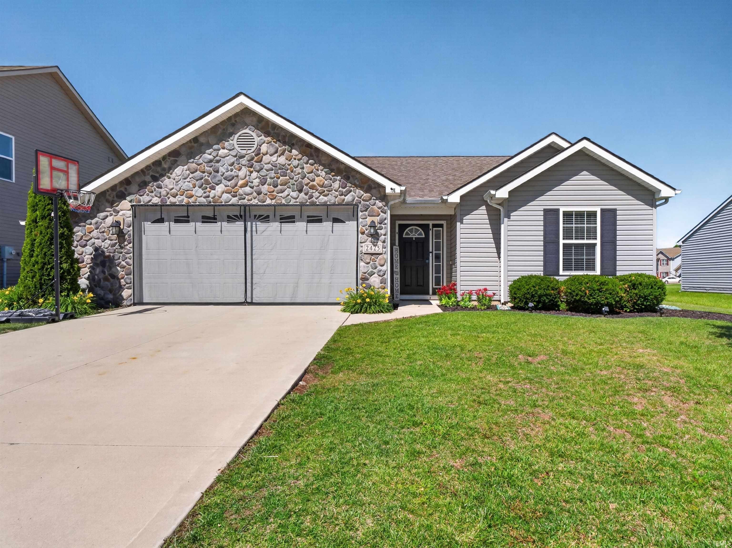 Single Family 3BR 2BA - 2423 Grand Canyon Corridor, Fort Wayne, IN