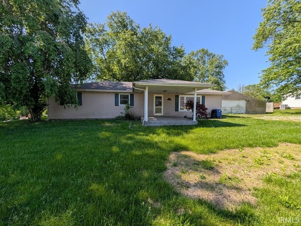 Single Family 3BR 2BA - 104 E Hancock Avenue, Mitchell, IN
