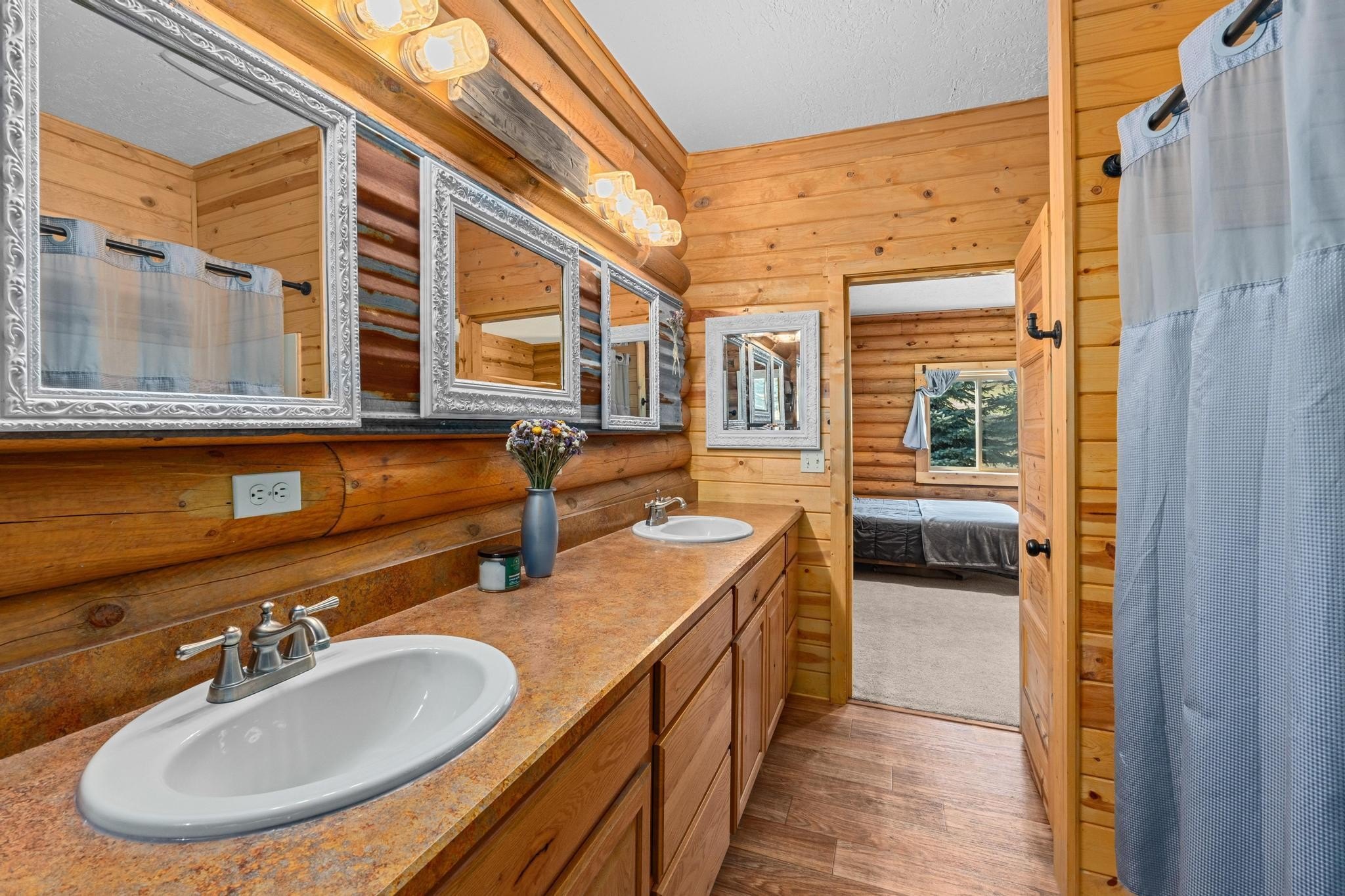 Single Family 3BR 2BA - 1508 DEAD MEDICINE RD, EVANS, WA