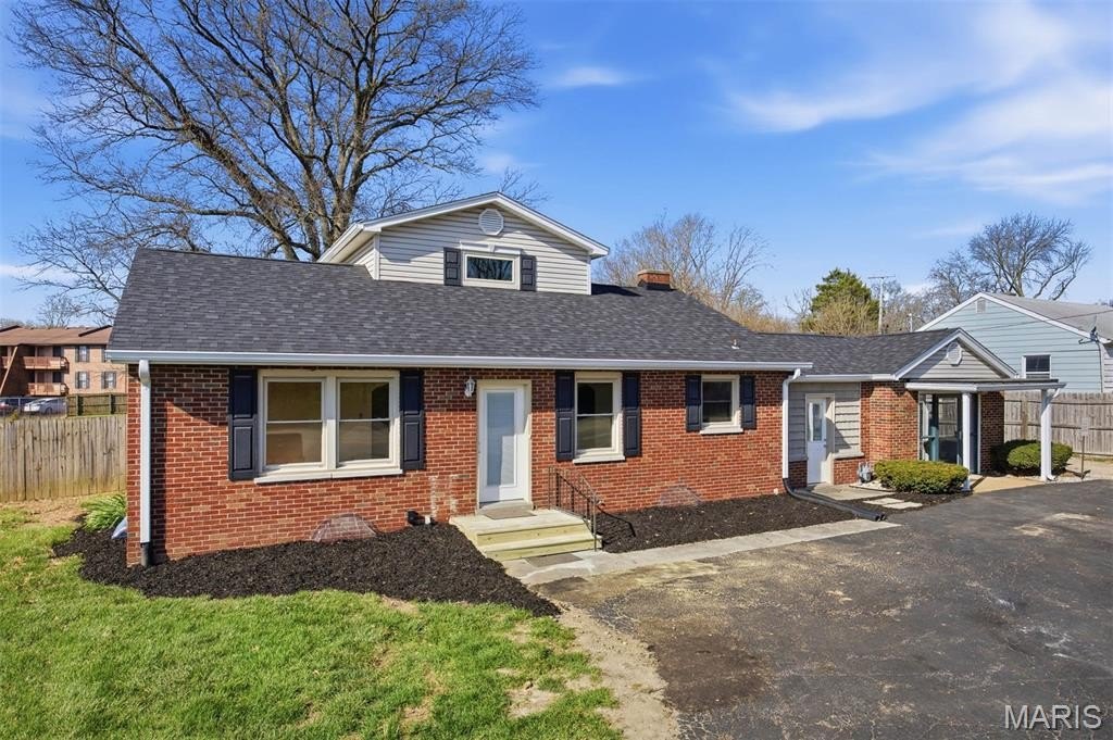 Single Family 3BR 2BA - 1108 N Belt W, Swansea, IL