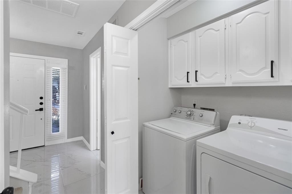 Condo 2BR 3BA - 2835 Keller Springs Road, Carrollton, TX