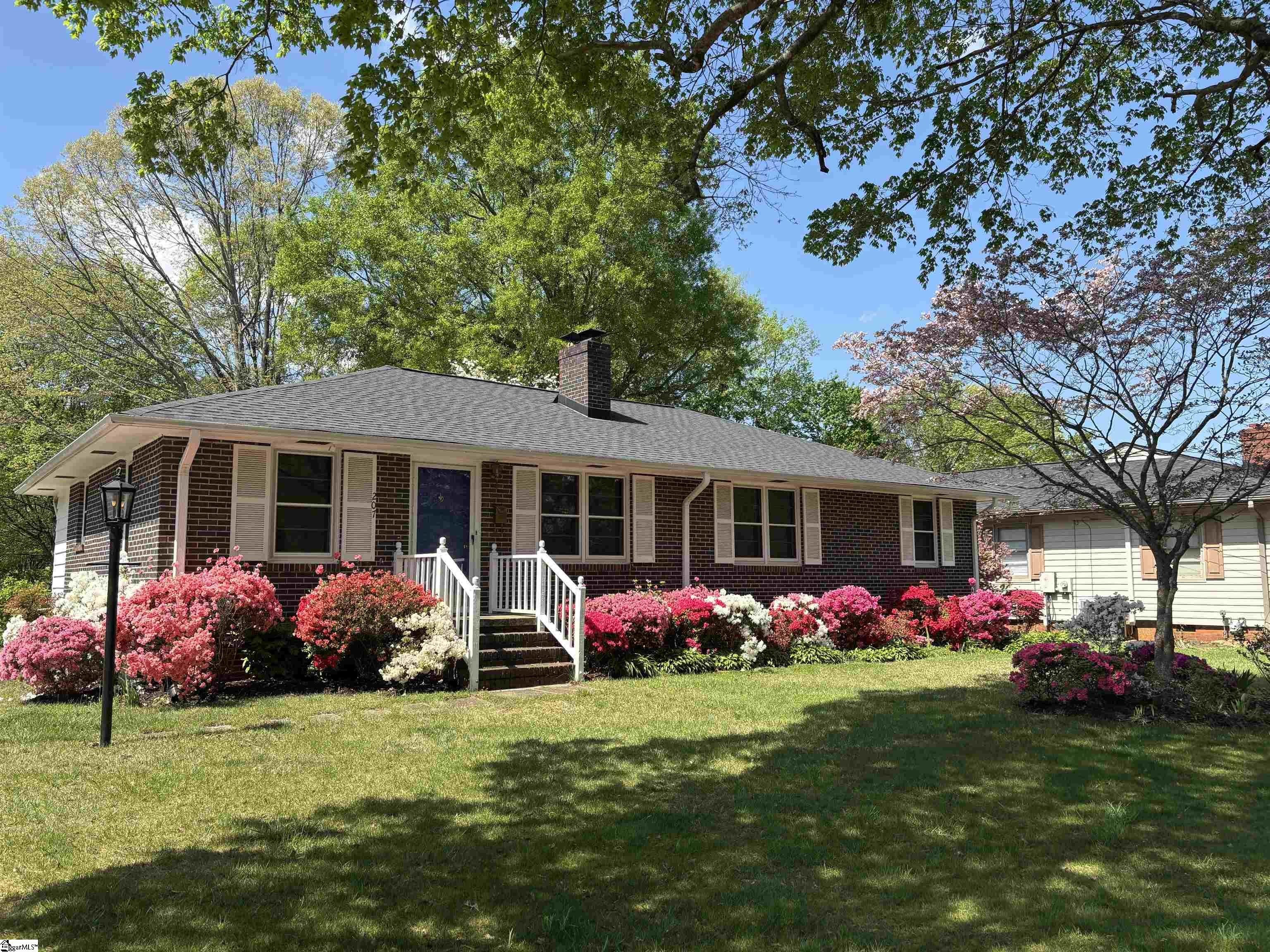 Single Family 3BR 2BA - 207 Alpine Way, Greenville, SC