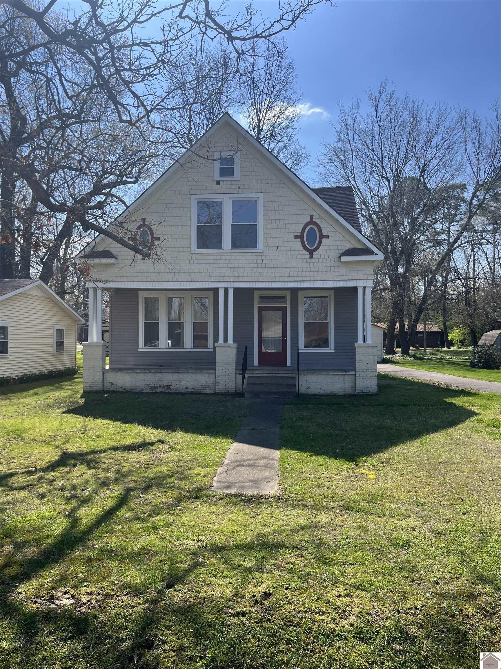 Single Family 4BR 2BA - 3108 Madison Street, Paducah, KY