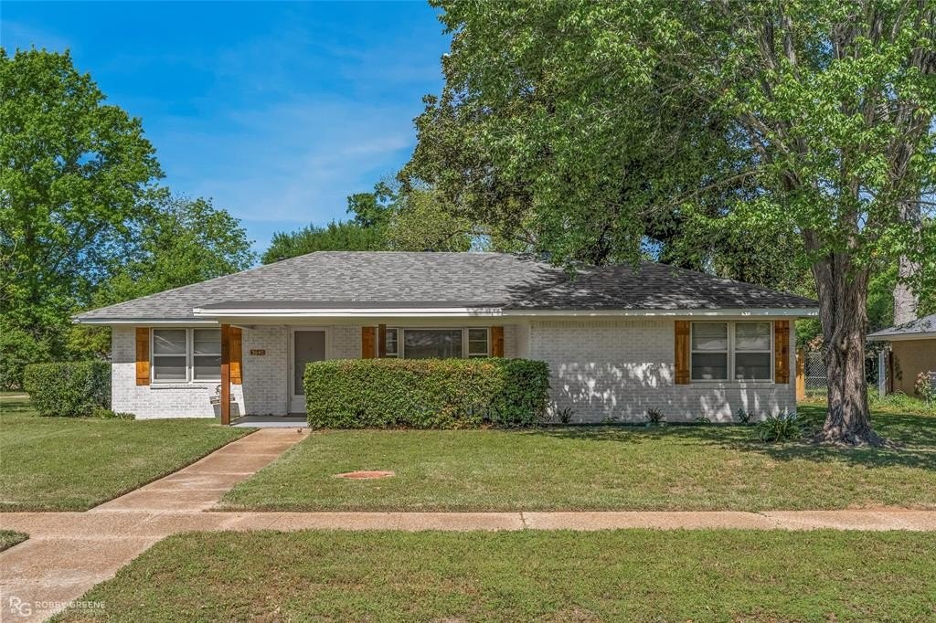Single Family 3BR 3BA - 3640 Madison Park Boulevard, Shreveport, LA