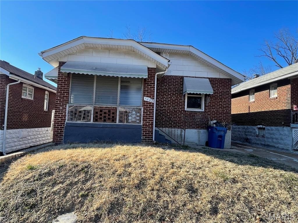 Single Family 2BR 1BA - 8343 Strathmore Place, Jennings, MO