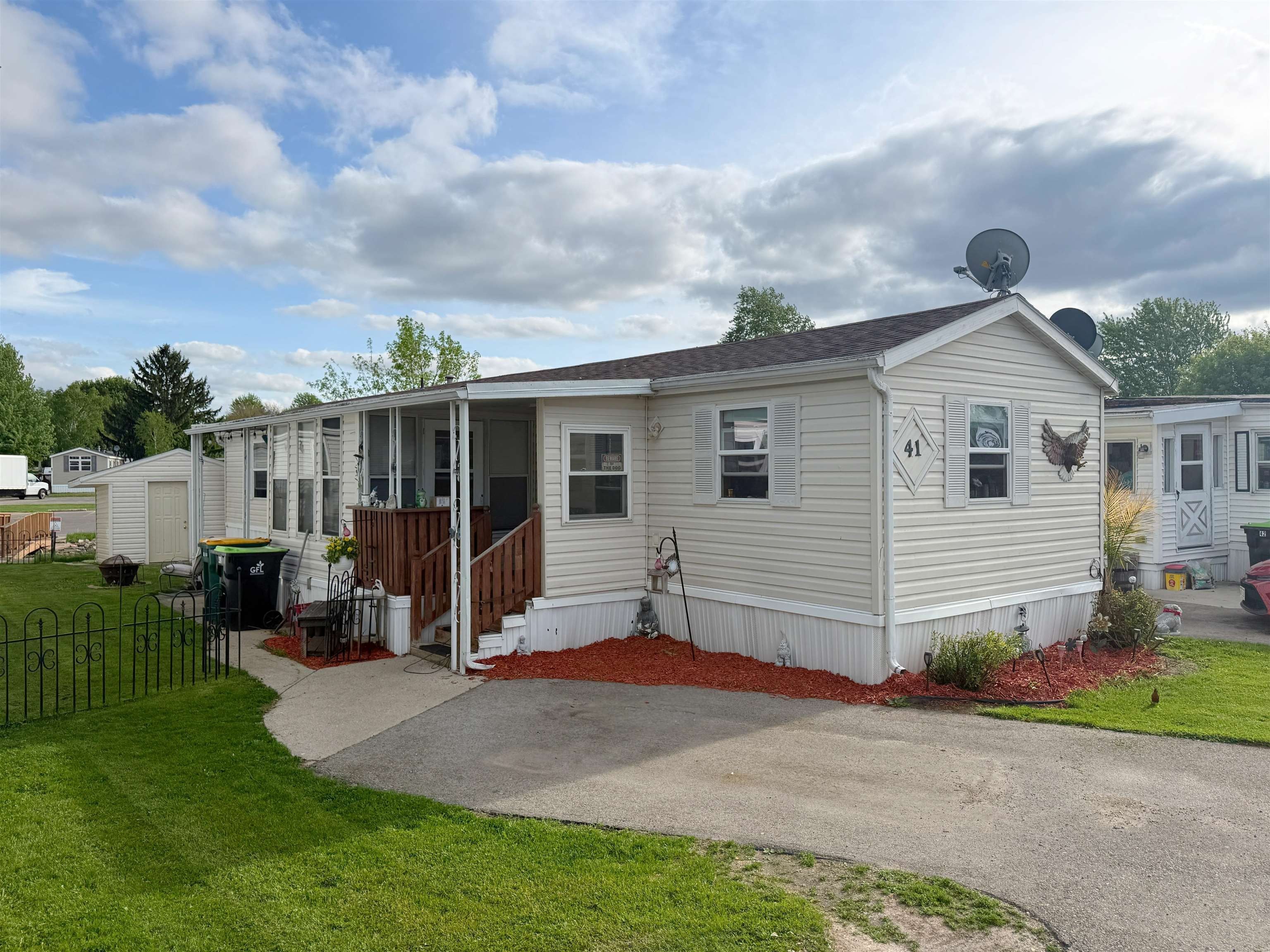 Manufactured Housing 2BR 1BA - N168w21700 Main Street, Jackson, WI