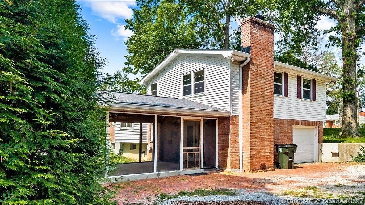 Single Family 3BR 2BA - 1228 Westwood Lane, New Albany, IN