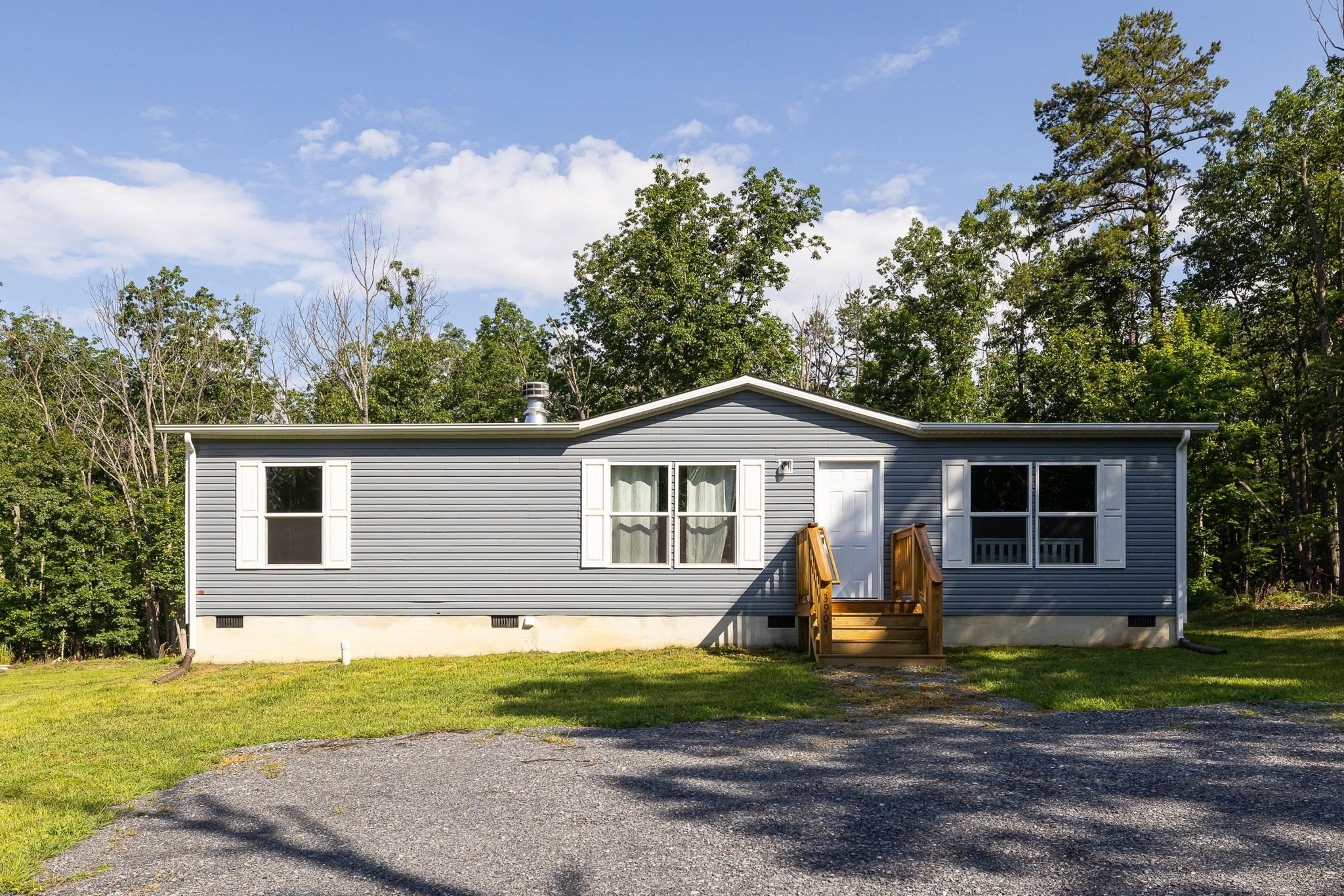 Single Family 3BR 2BA - 3907 MULE SKINNER LN, ELKTON, VA