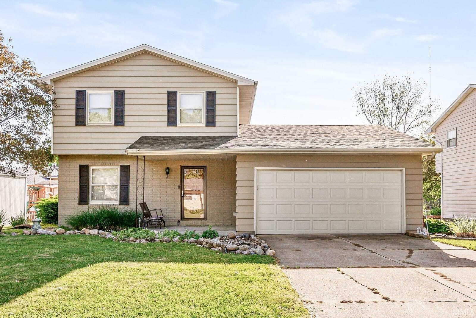 Single Family 3BR 2BA - 1473 Cambridge Drive, South Bend, IN