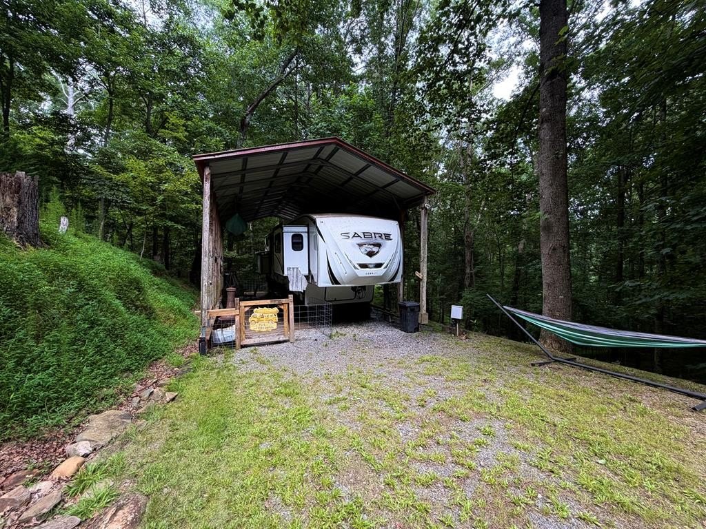 Single Family 1BR 1BA - 304 9th Street, Ellijay, GA