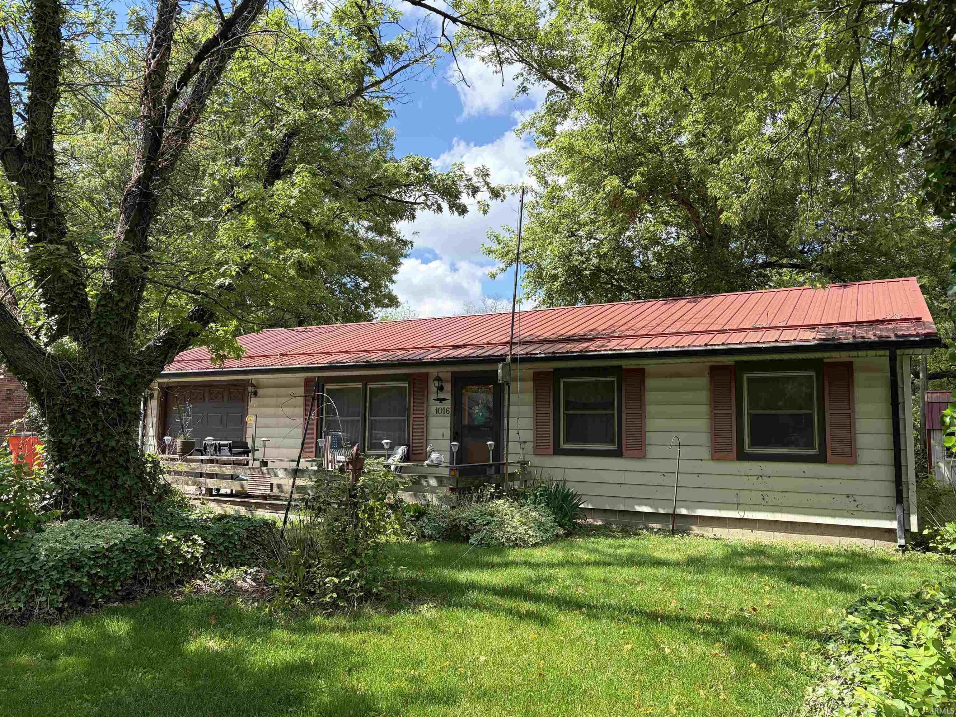 Single Family 3BR 1BA - 1016 Jeffrey Avenue, Monticello, IN