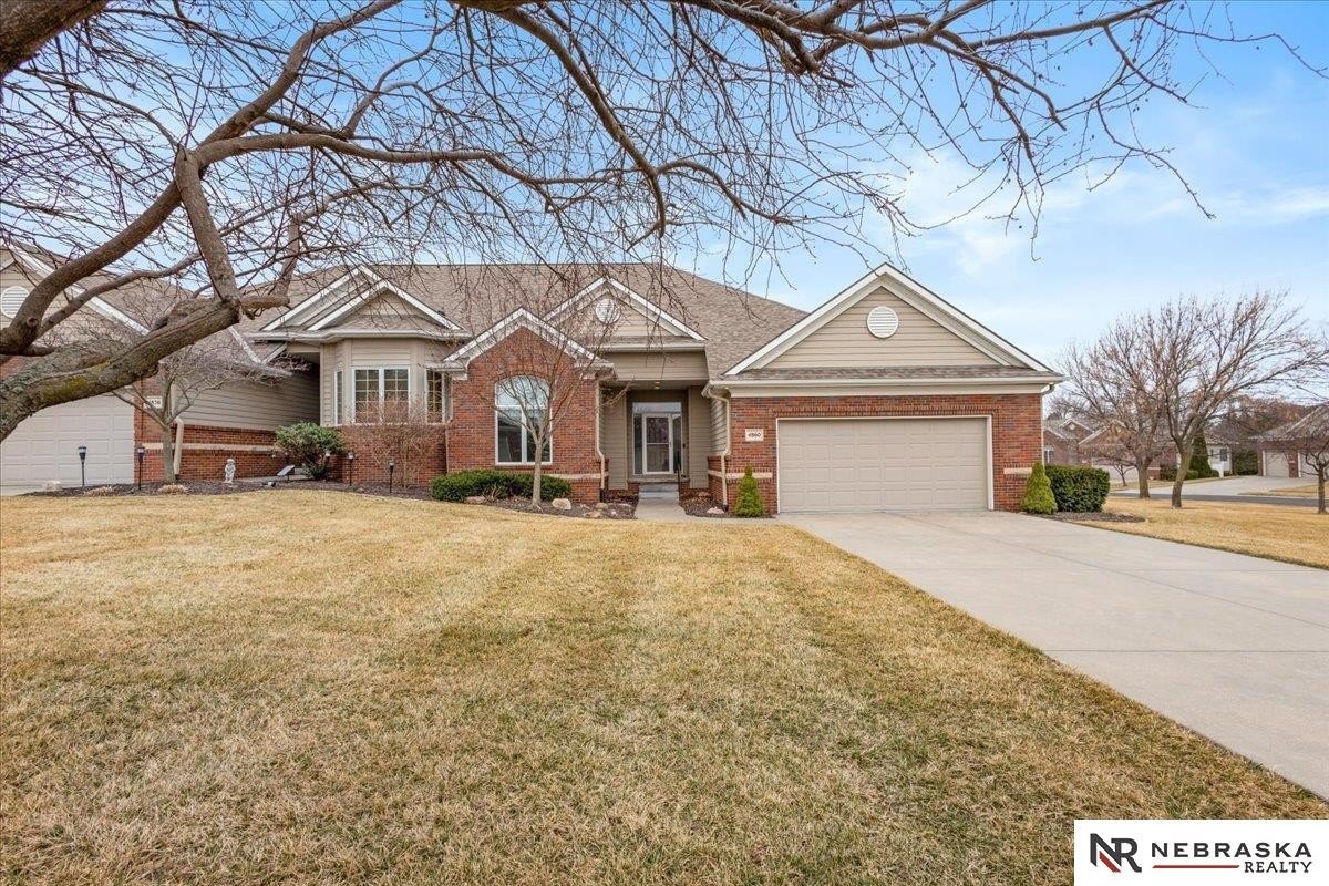 Single Family 3BR 3BA - 4860 Gleneagle Court, Lincoln, NE