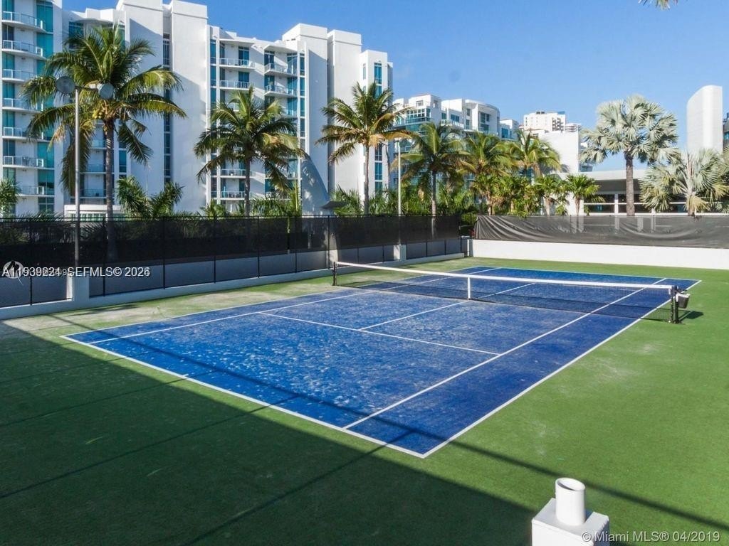 Condo 2BR 3BA - 2950 NE 188 ST, Aventura, FL