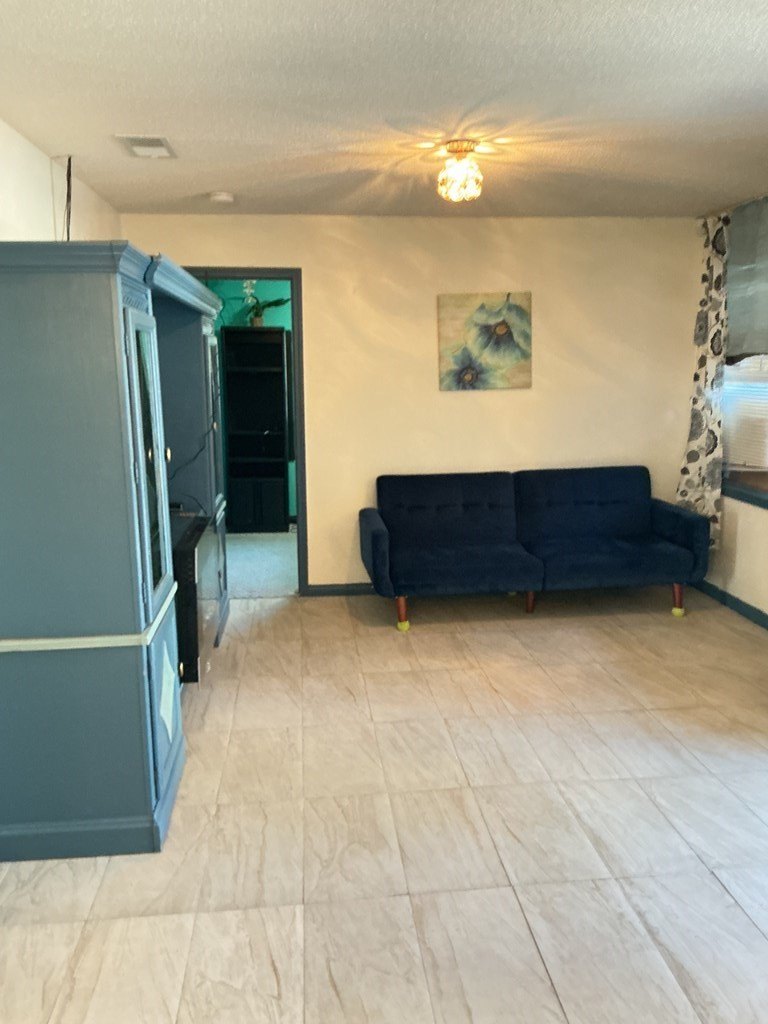 707 E Adair  