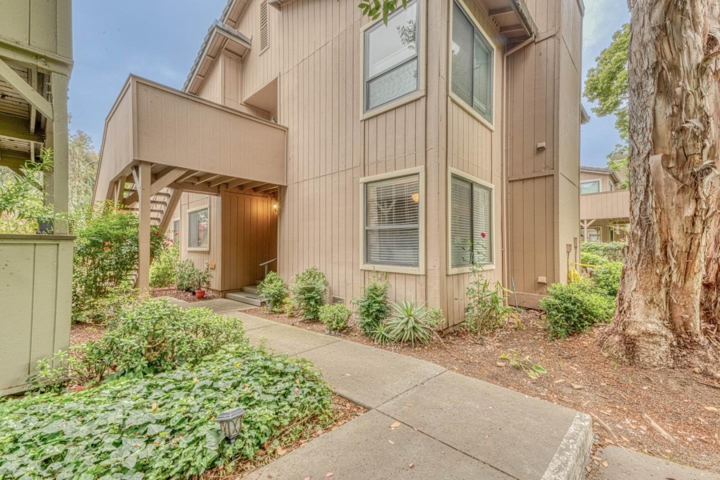 Single Family 2BR 2BA - 195 Del Monte LN, MORGAN HILL, CA