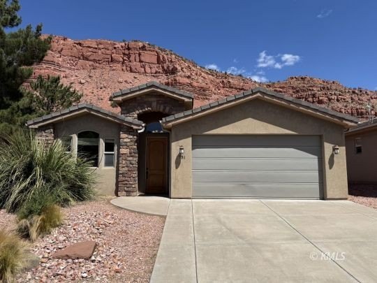 Single Family 2BR 2BA - 731 E Sage Trail, Kanab, UT