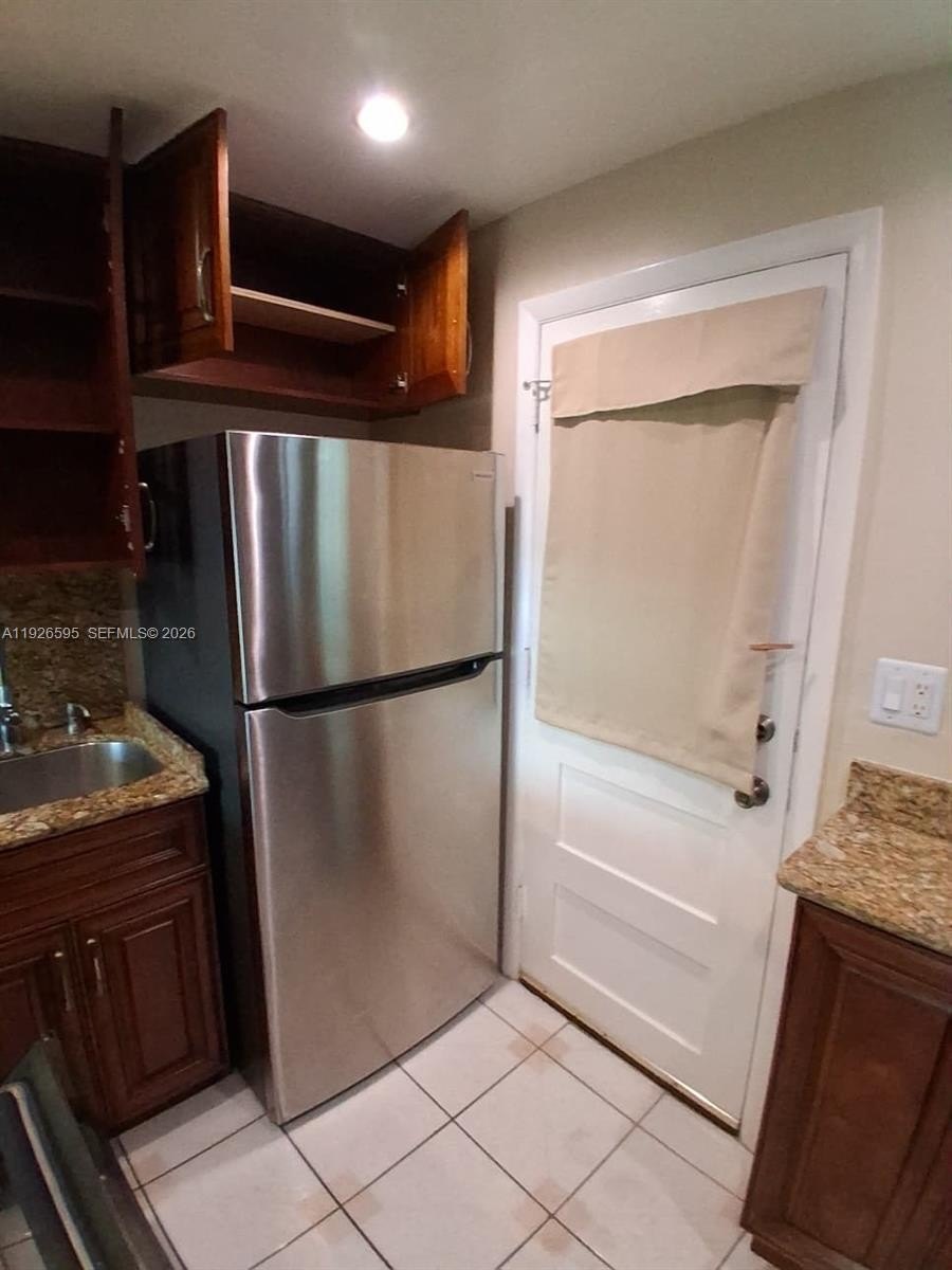 Condo 1BR 2BA - 2905 Point East Dr, Aventura, FL