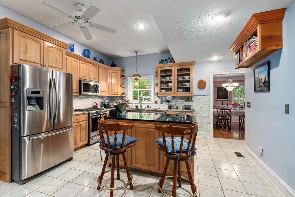 Single Family 3BR 4BA - 86 Mill Creek Rd., MURPHY, NC