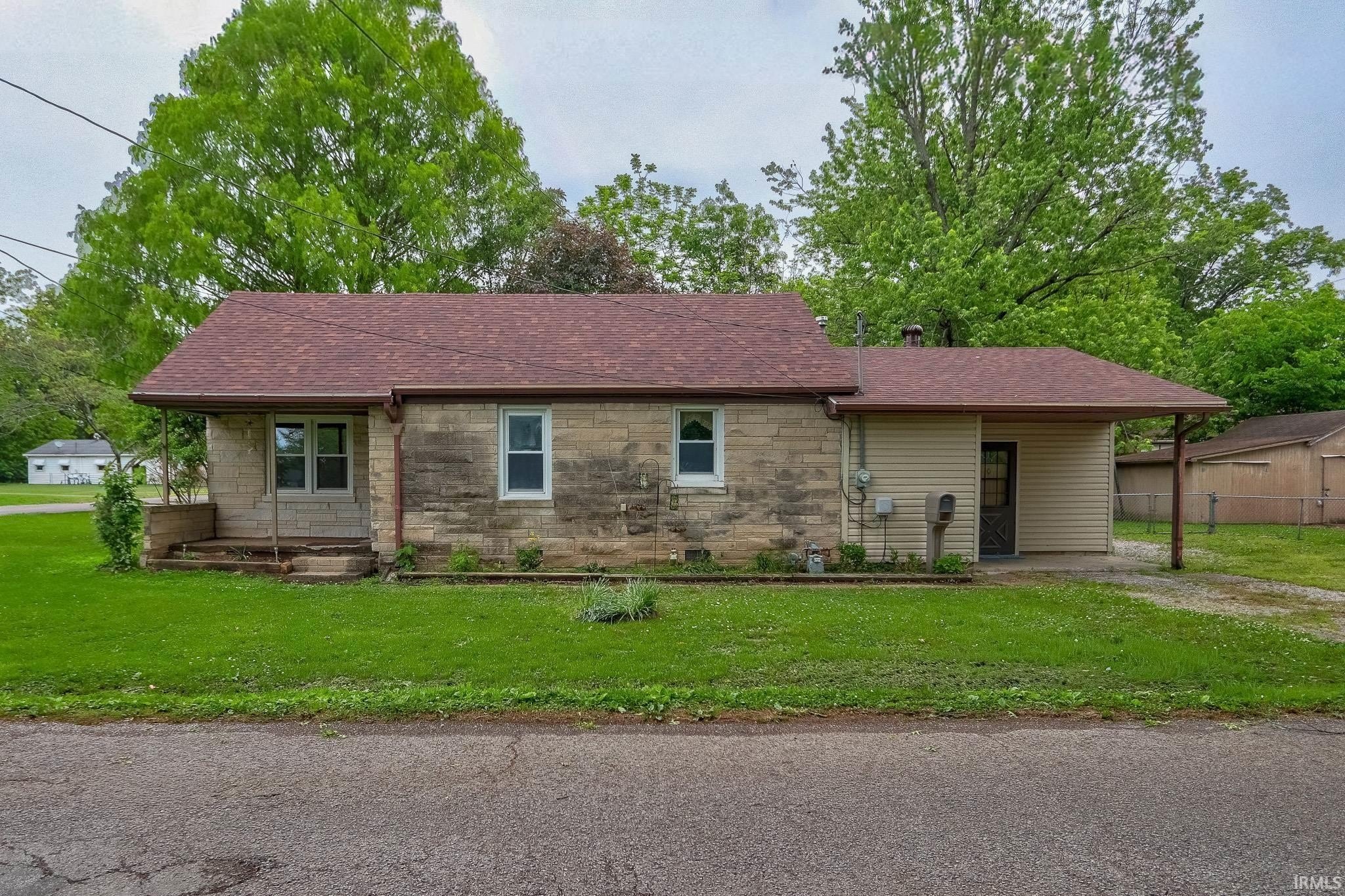 Single Family 3BR 2BA - 2553 Graham Avenue, Evansville, IN