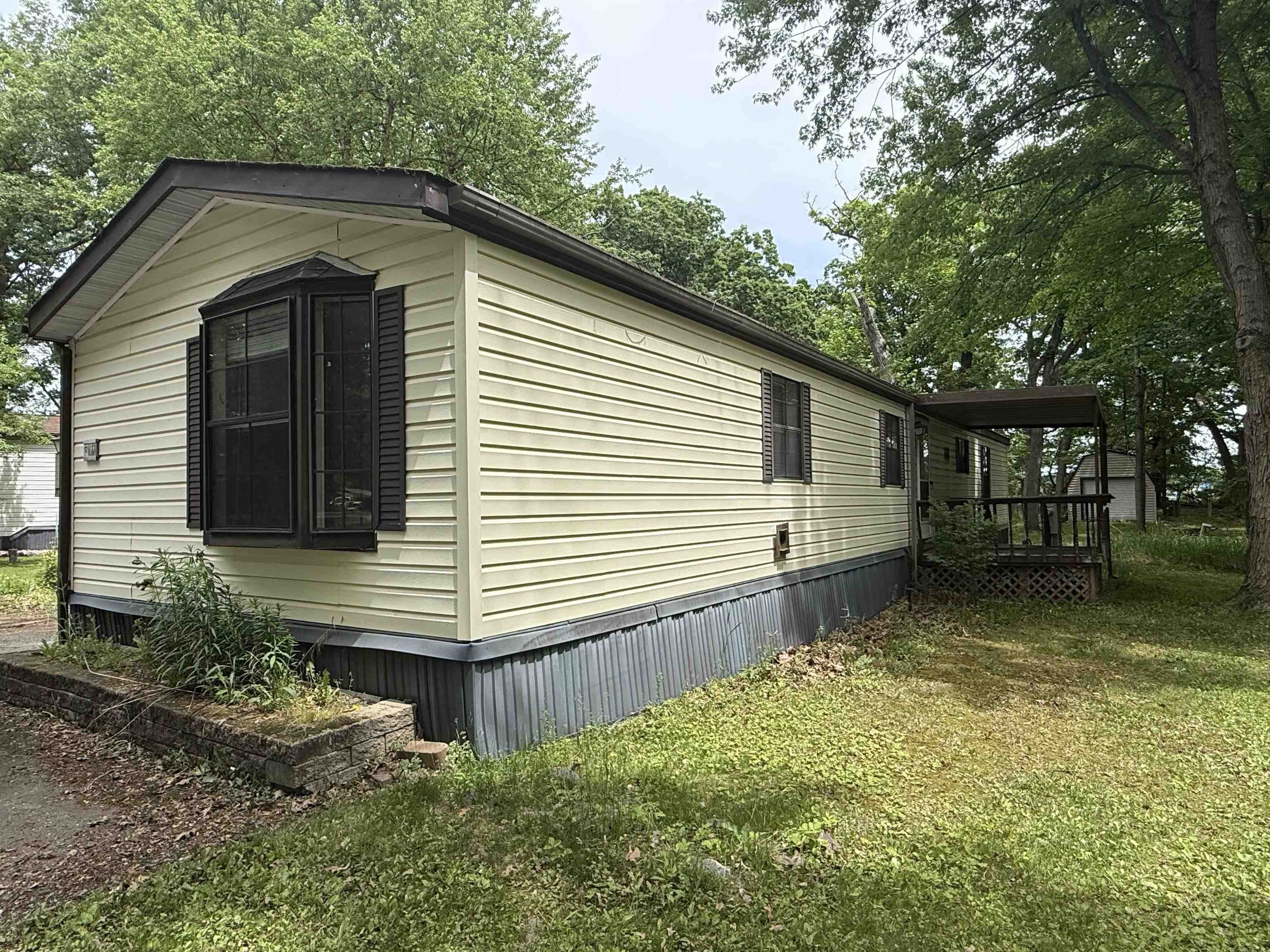 Single Family 2BR 2BA - 67 Erhardts Trail, Wisconsin Dells, WI