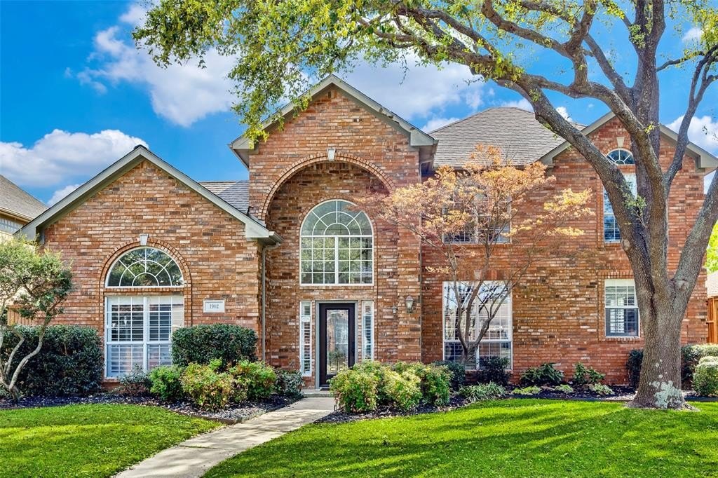 1902 Country Mdw Ln  