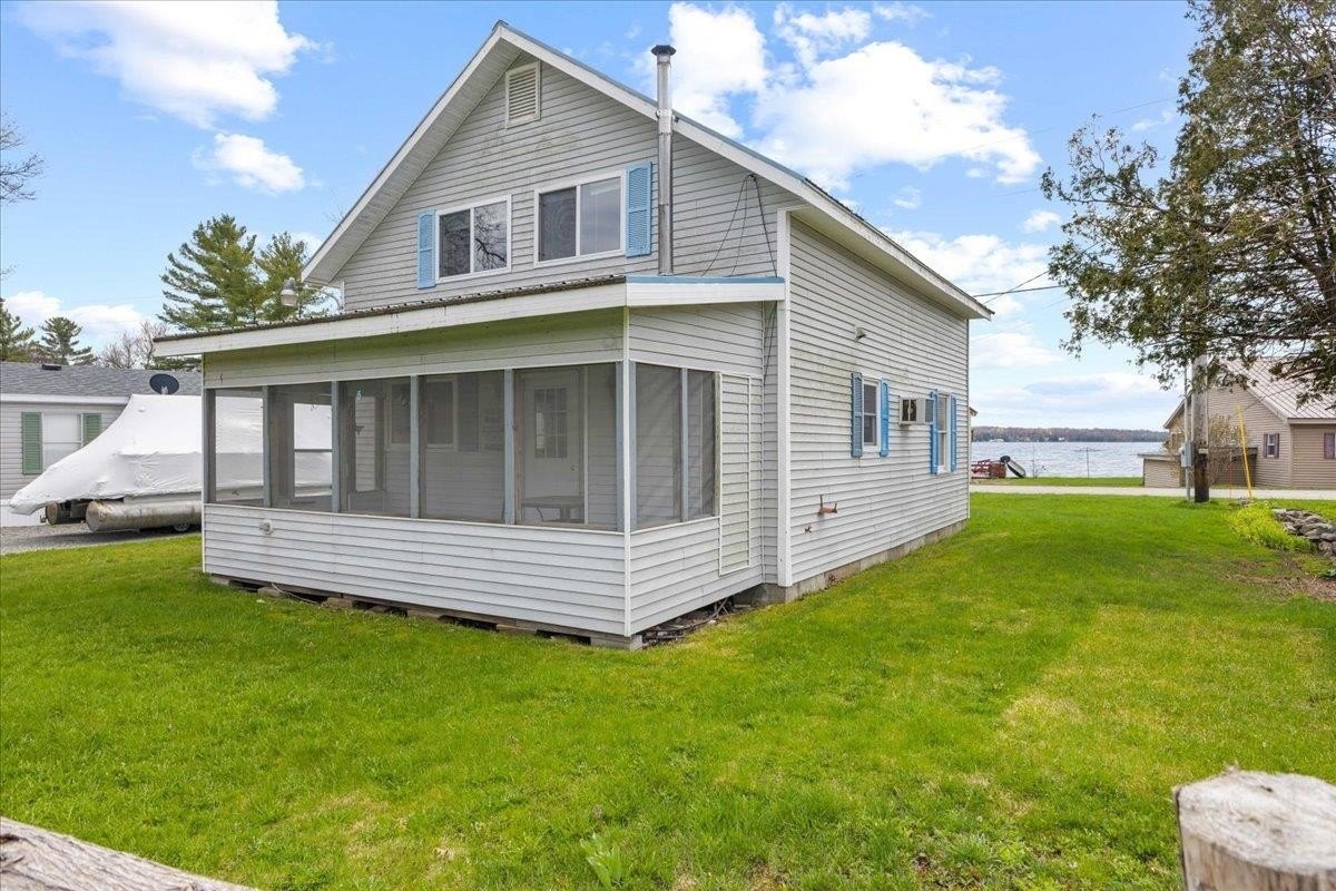 Single Family 2BR 2BA - 55 Dewing Road, Franklin, VT