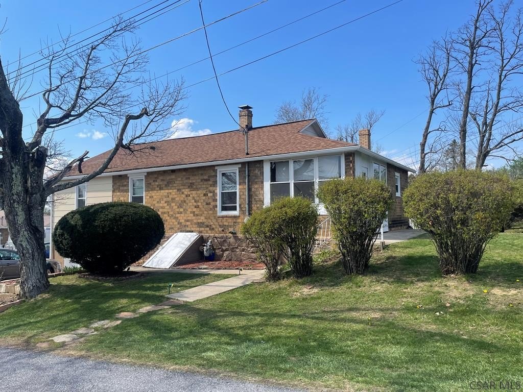 Single Family 2BR 1BA - 133 Dowling Road, Johnstown, PA