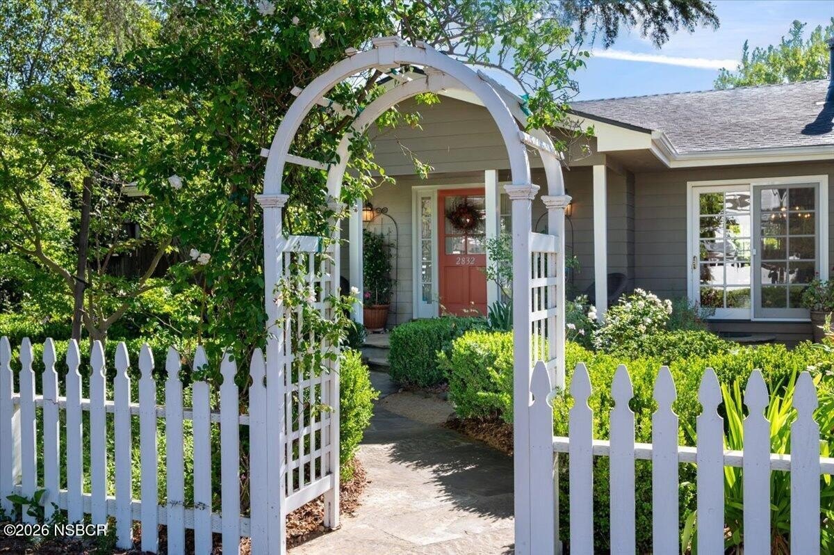 Single Family 3BR 2BA - 2832 Grand Avenue, Los Olivos, CA