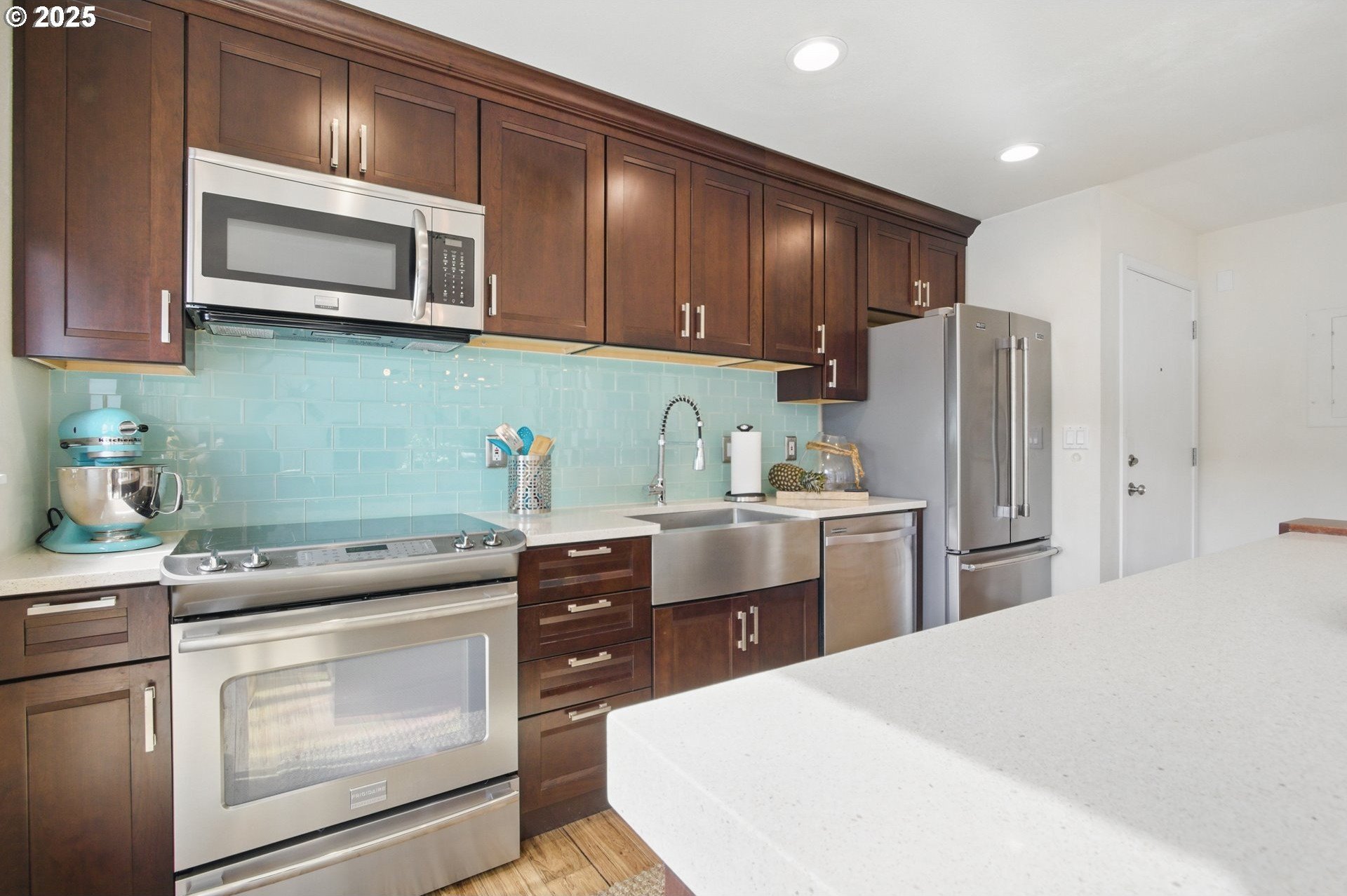 Condo 1BR 1BA - 1009 NW HOYT St, Portland, OR