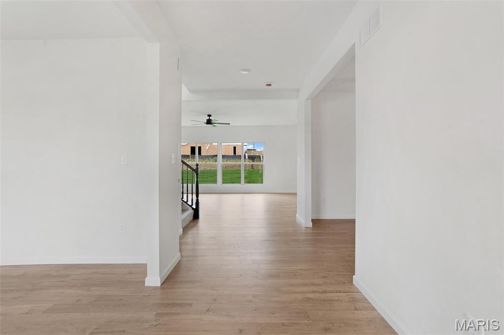 Single Family 4BR 3BA - 35 Bluestem Court, Lake St Louis, MO
