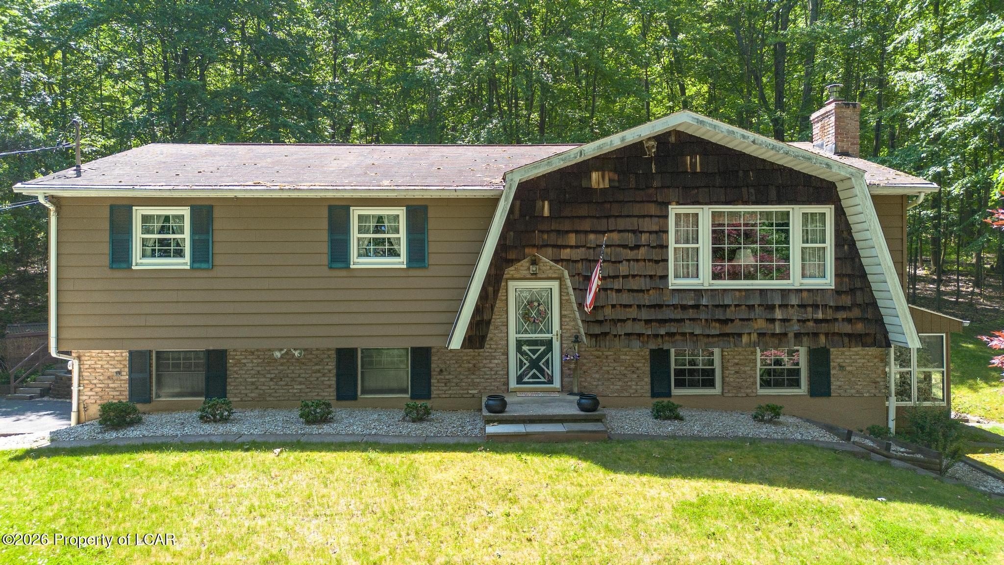 Single Family 3BR 2BA - 7324 Blue Ridge Trail, Mountain Top, PA