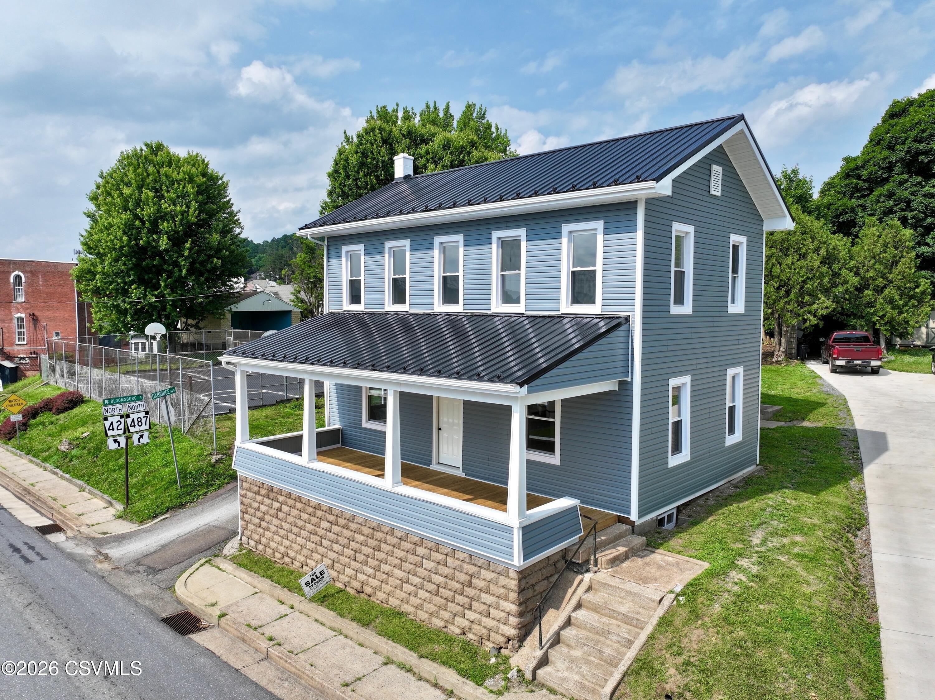 Single Family 4BR 2BA - 441 MILL Street, Catawissa, PA
