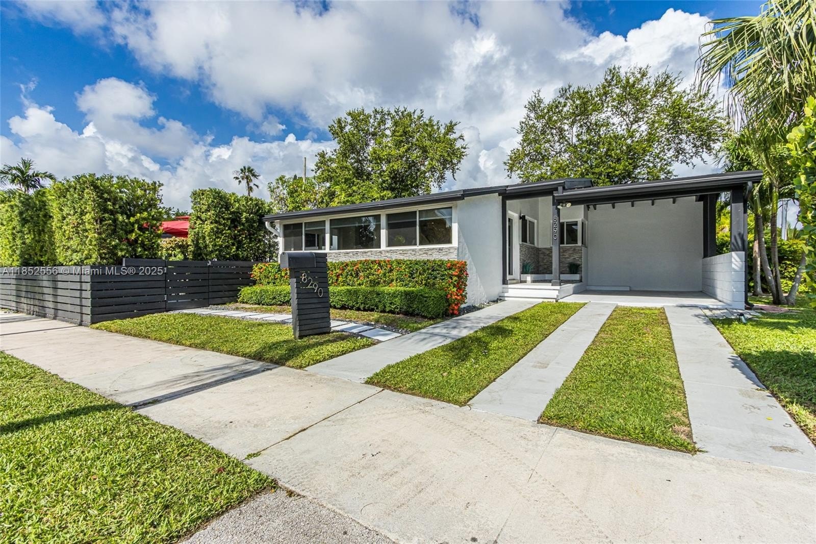 Single Family 3BR 2BA - 8290 N Bayshore Dr, Miami, FL