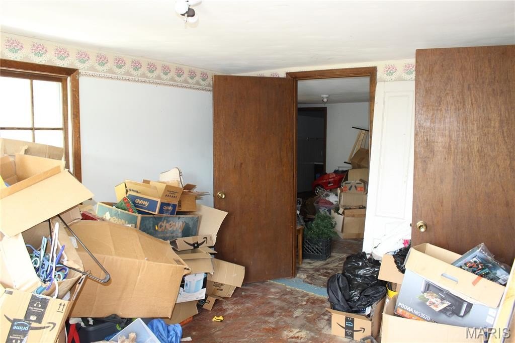Single Family 4BR 3BA - 307 Miller Street, Montgomery City, MO