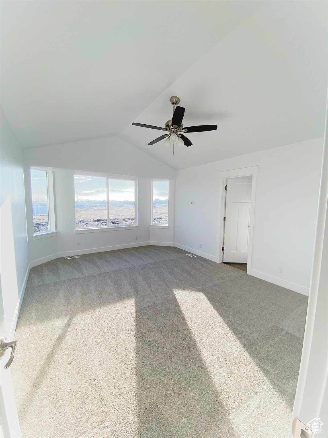 503 W INDEPENCE