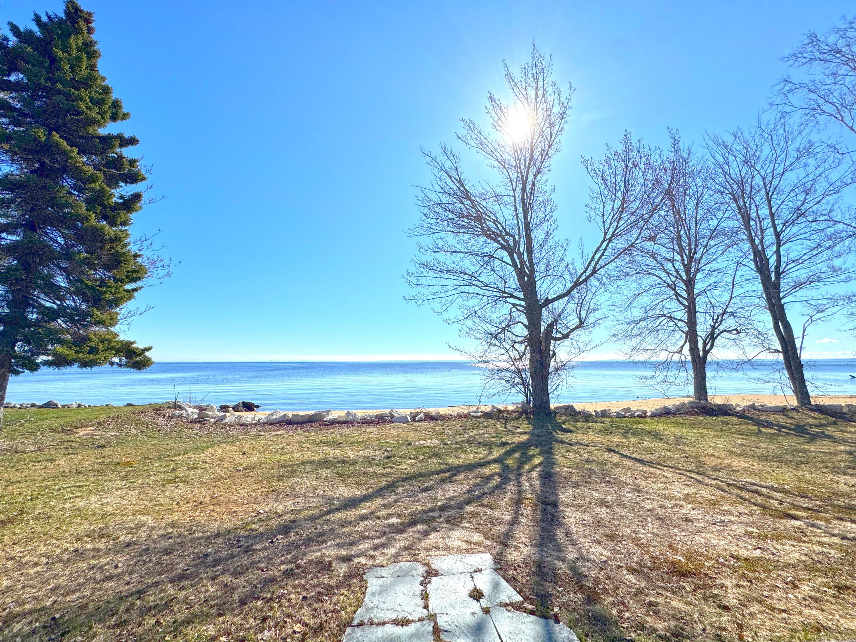 Single Family 3BR 2BA - 5252 N M 123, Paradise, MI