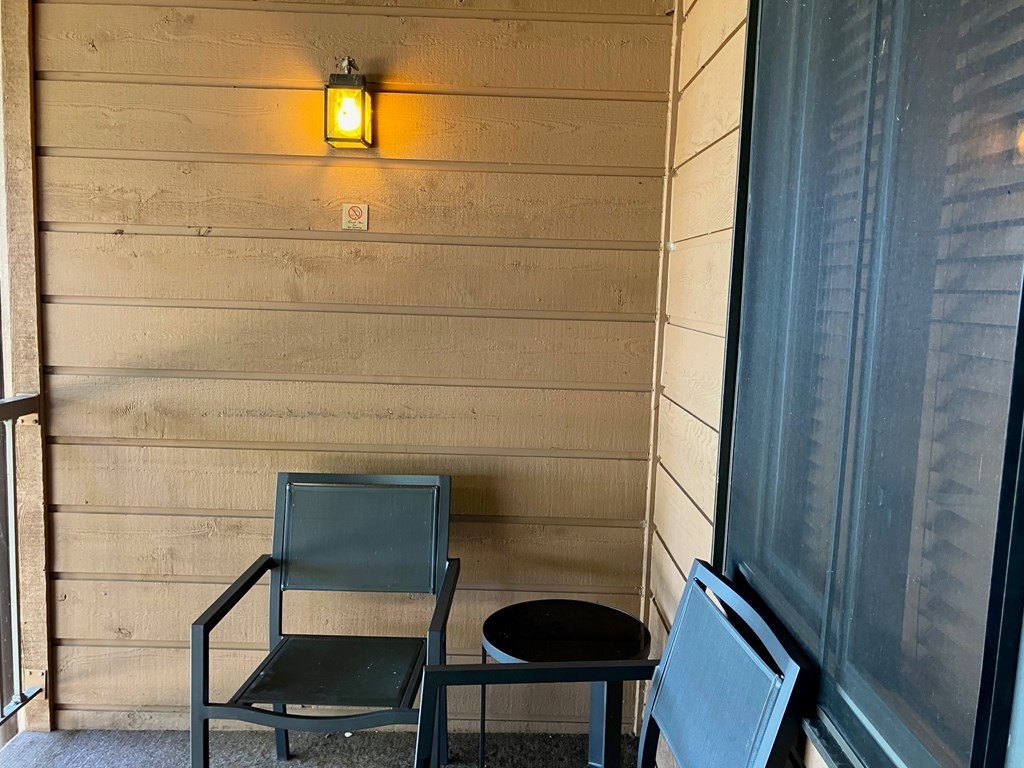 Condo 2BR 1BA - 4908 Landmark Cir, Egg Harbor, WI