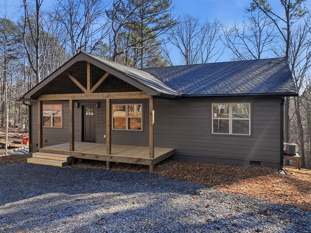 Single Family 3BR 2BA - 1883 Newport Drive, Ellijay, GA