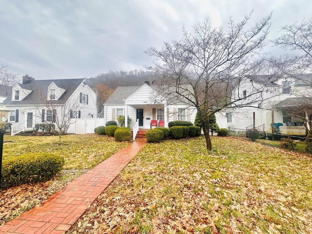 Single Family 3BR 2BA - 4211 WASHINGTON AVE. SE, CHARLESTON, WV