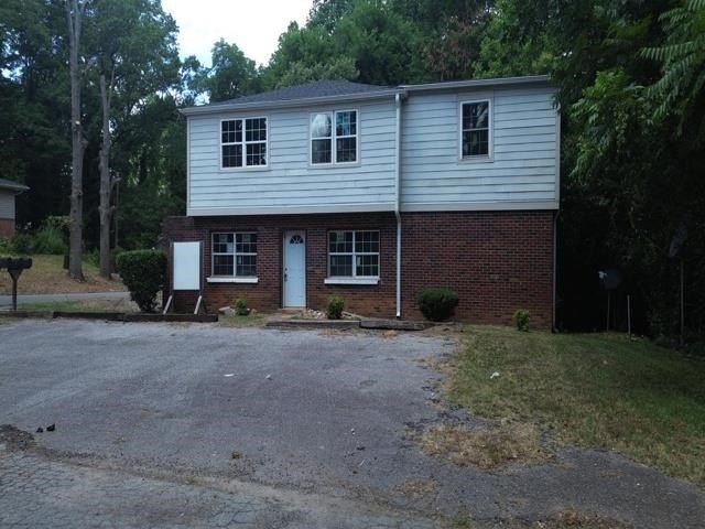 Triplex - 164 N Cleveland Park Dr Drive, Spartanburg, SC