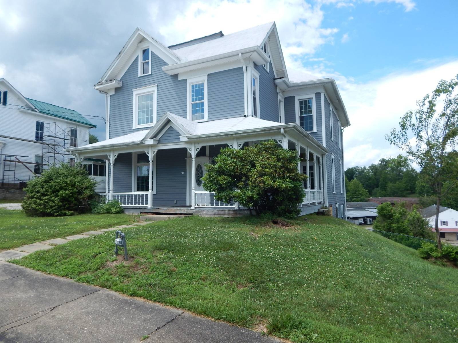 Single Family 4BR 3BA - 501 E. Main Street, Harrisville, WV