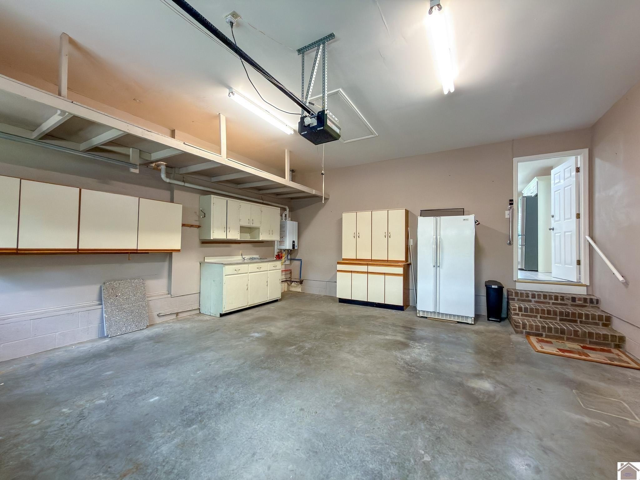 Single Family 3BR 3BA - 1517 Gleneagles, Paducah, KY