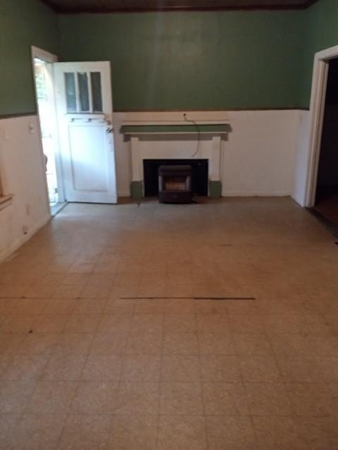Single Family 4BR 1BA - 200 E Herndon Street, Shreveport, LA