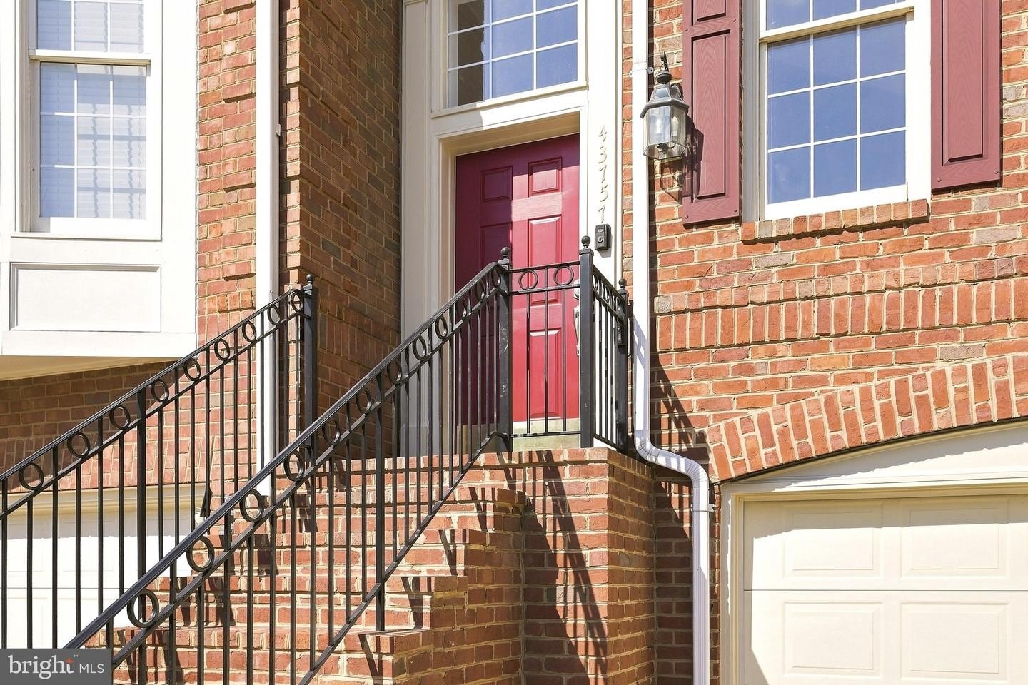 Single Family 3BR 4BA - 43757 BENT CREEK TER, LEESBURG, VA