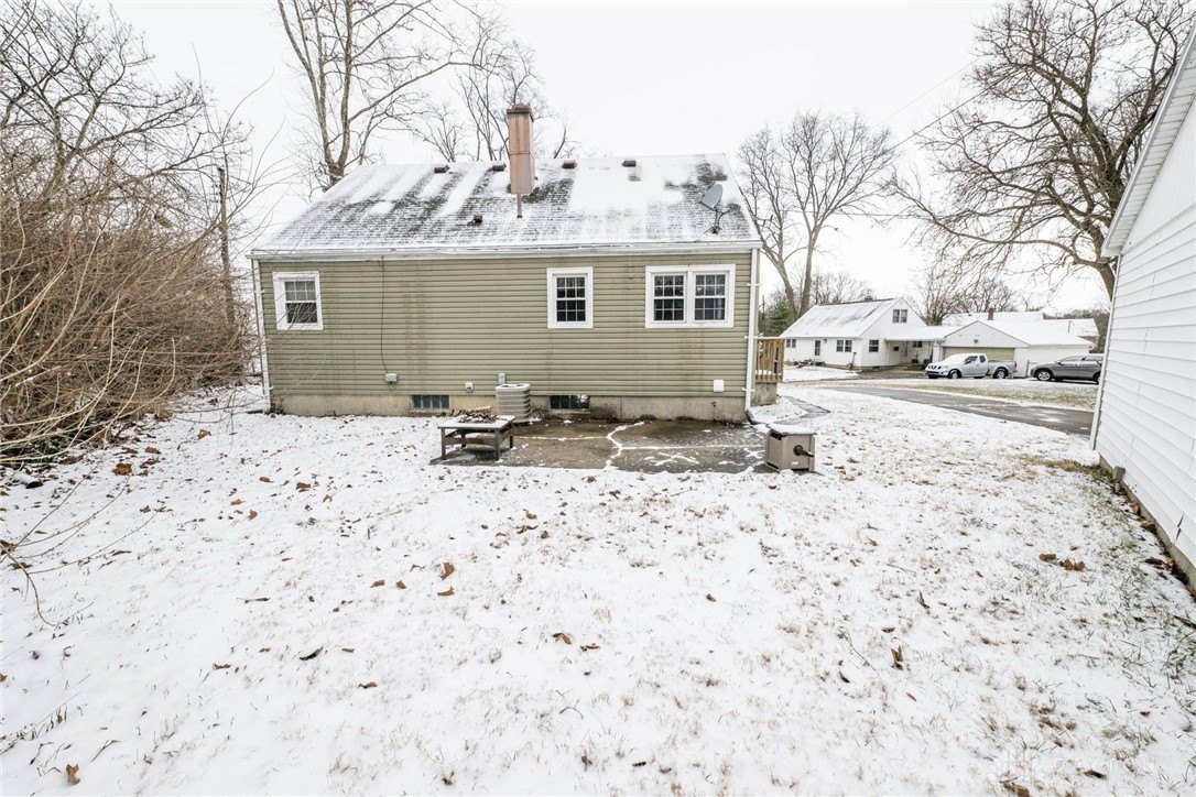 Single Family 3BR 2BA - 1222 Oakhill Avenue, Fairborn, OH
