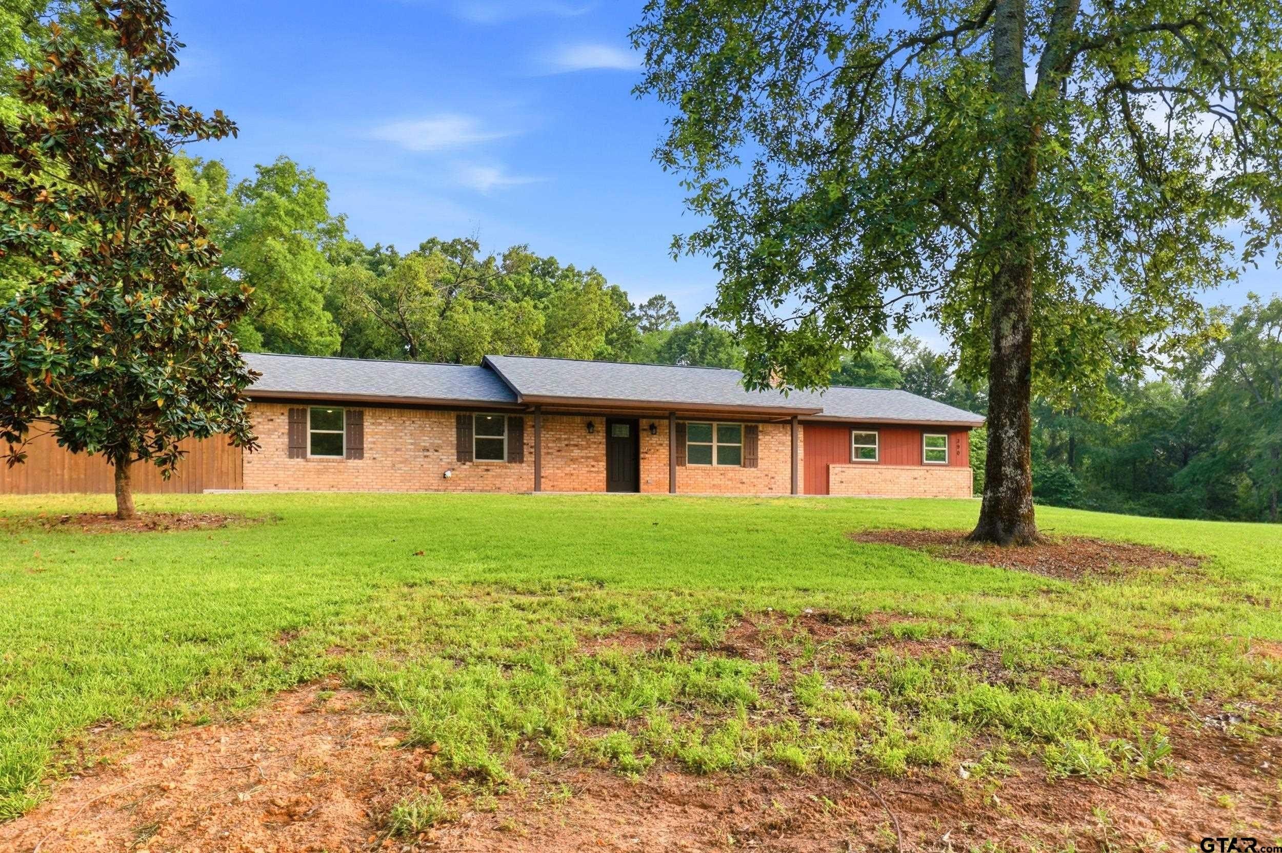 Single Family 3BR 2BA - 390 CR 2978, Hughes Springs, TX