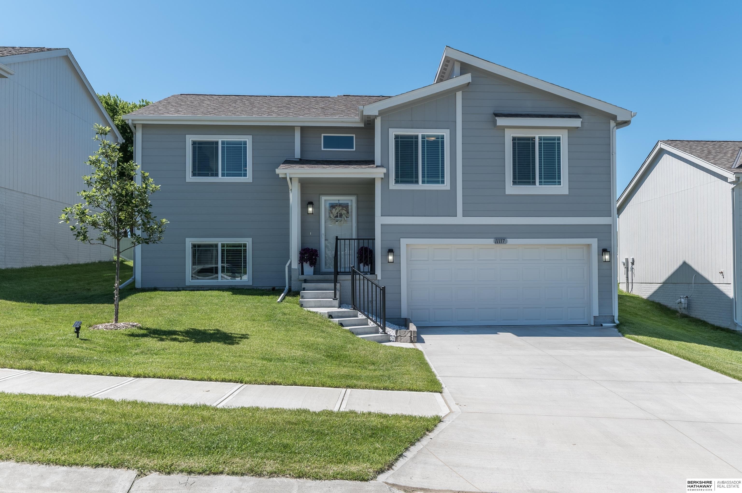 Single Family 3BR 2BA - 11117 Craig Street, Omaha, NE