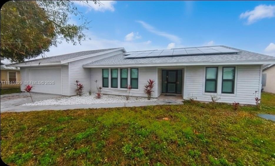 Single Family 3BR 2BA - 333 NE Greenbrier Ave, Port St. Lucie, FL